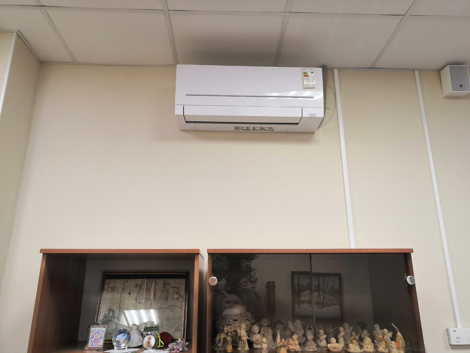 Поставка и монтаж мульти сплит-системы для ГКУ «Центральный государственный архив Санкт-Петербурга»