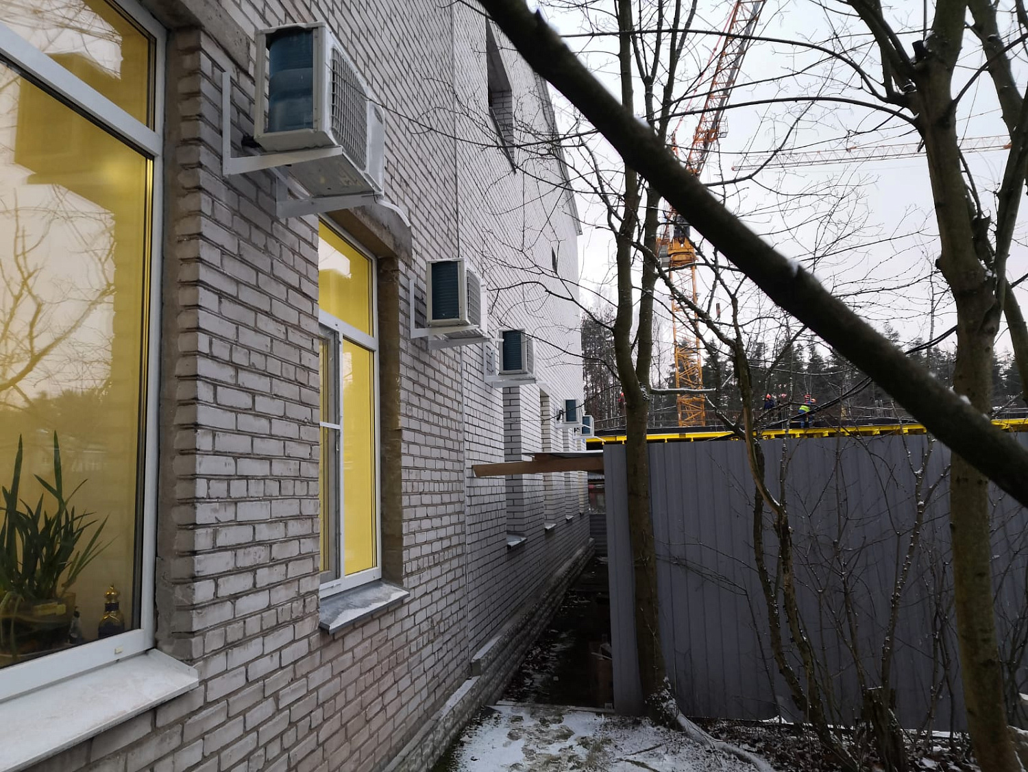 Установка сплит-систем для ФГБУ «НМИЦ онкологии им. Н.Н. Петрова»